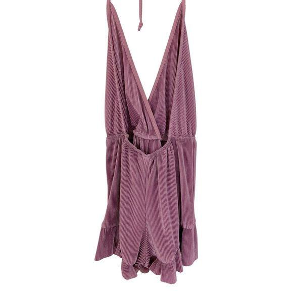 ASOS Petite Plisse V-Neck Halter with Frill Hem Romper - Picture 2 of 9